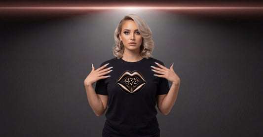 Diamond Lips Tee